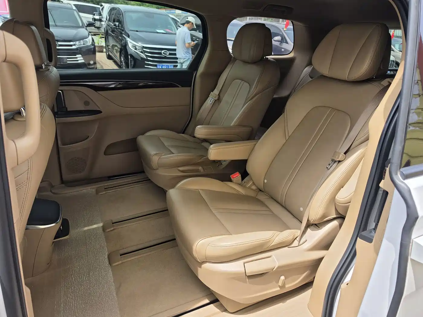 Buick GL8 2017 ES 28T Premium China V фото 9