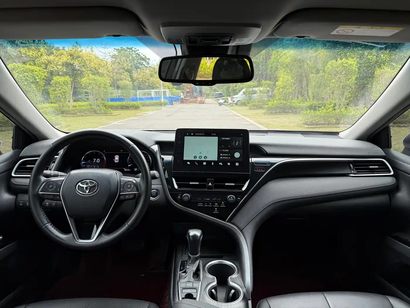 Toyota Camry 2021 2.5G Luxury Edition фото 8
