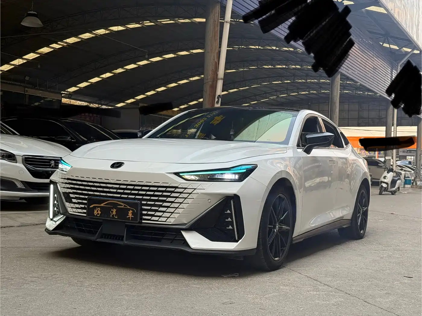 Changan UNI-V 2022 1.5T Sport Edition