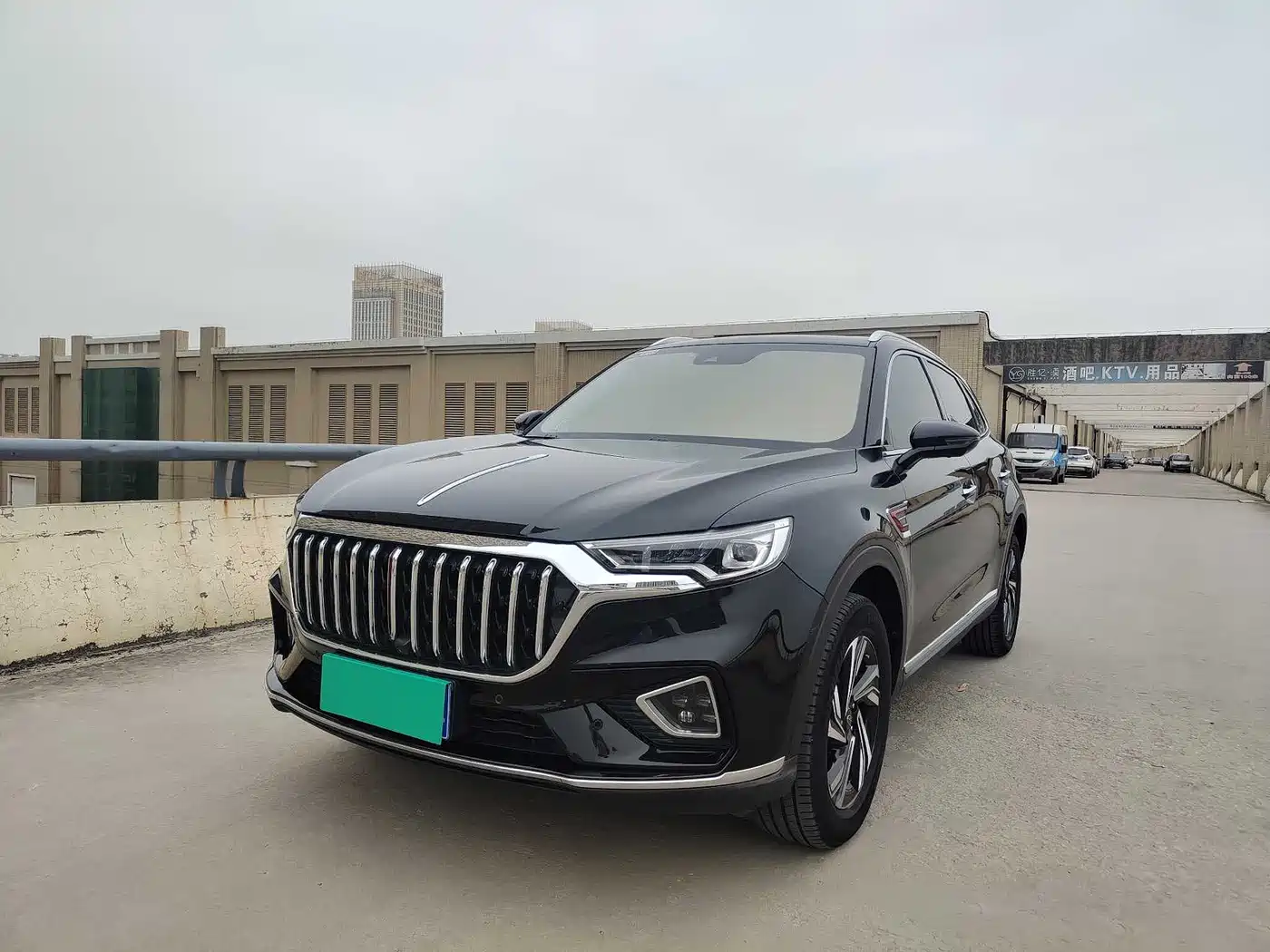  Hongqi Hongqi HS5 2022 Facelift 2.0T Smart Flag Enjoyment Edition
