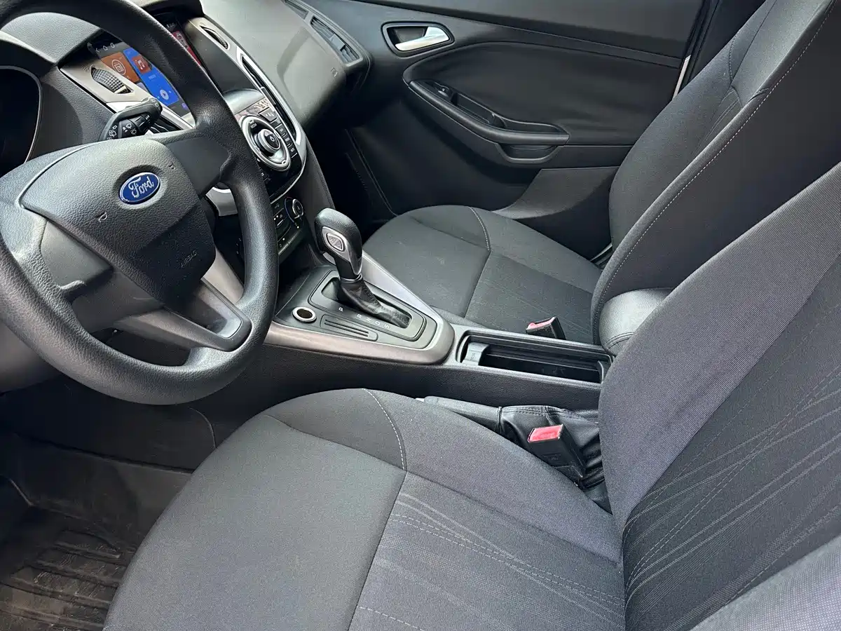 Ford Focus 2015 2015 Hatchback 1.6L Automatic Comfort