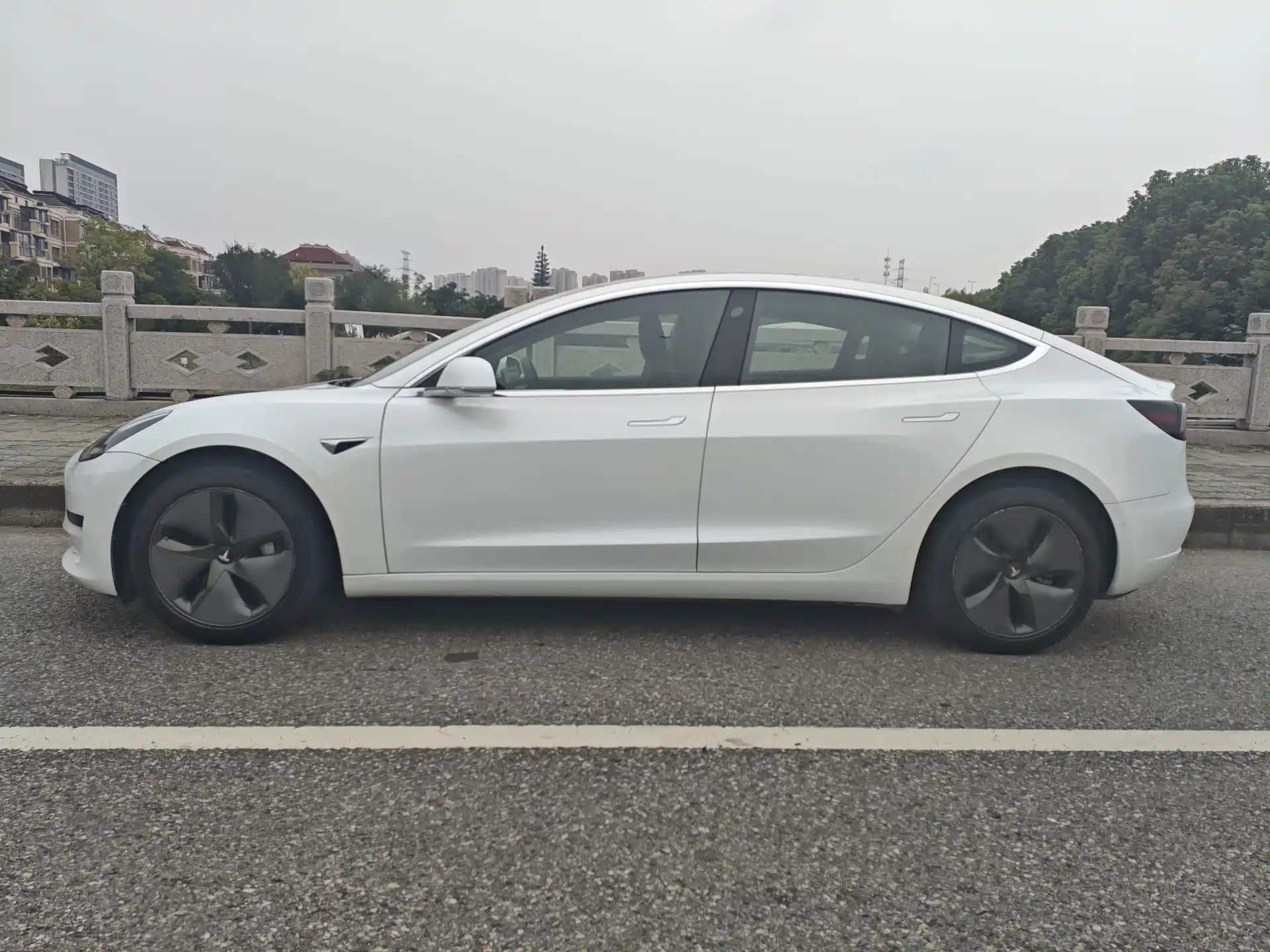 Фото 3 - Tesla Model 3 (Import)
