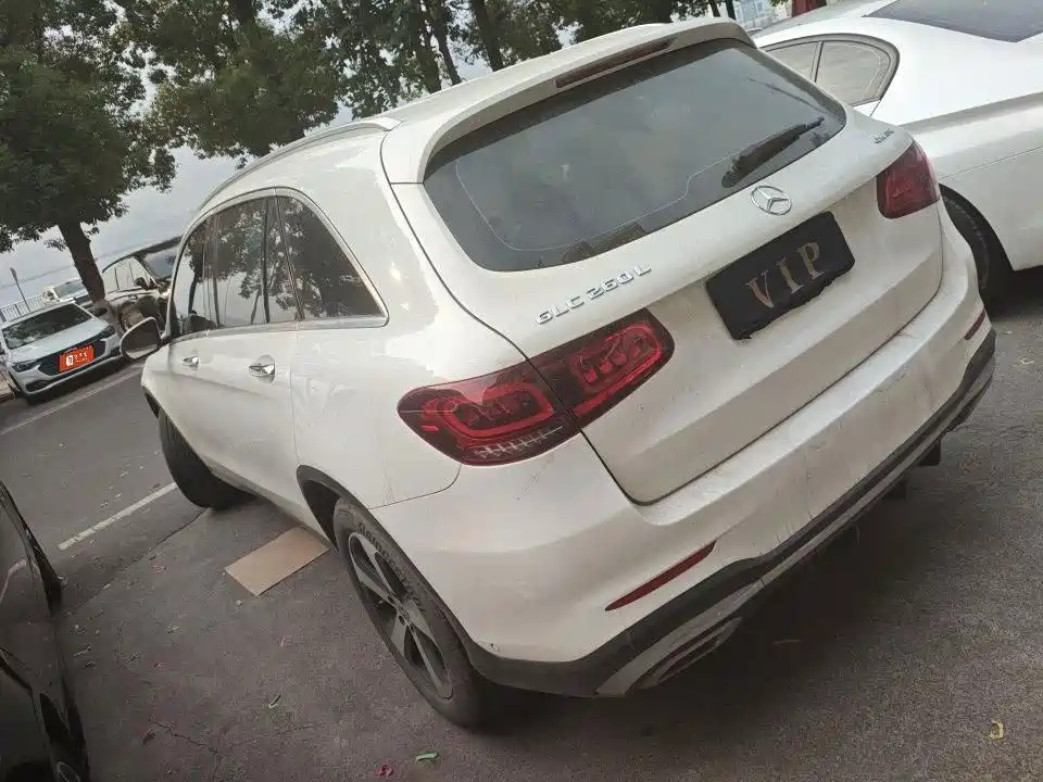 Фото 7 - Mercedes-Benz GLC