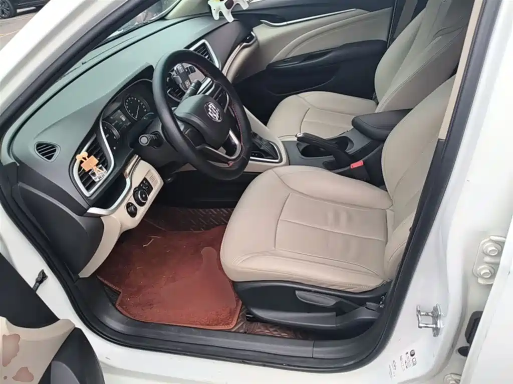 Buick Excelle 2017 15N Automatic Luxury фото 15