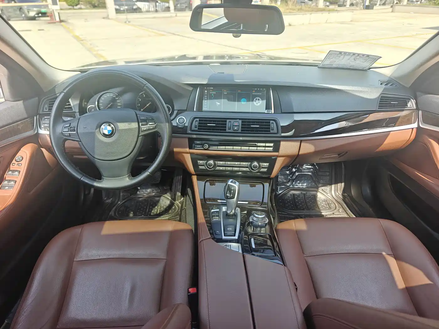 BMW 5 Series 2014 525Li Leading фото 10