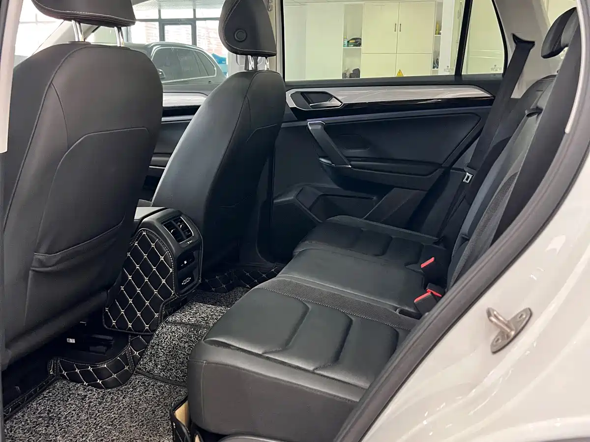 Volkswagen Tayron 2019 330TSI 2WD Luxury China VI фото 7
