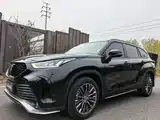 Фото 3 - Toyota Crown Kluger