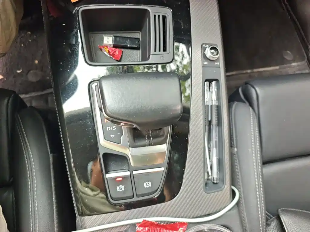Фото 15 - Audi Q5L