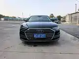 Фото 1 - Audi A8