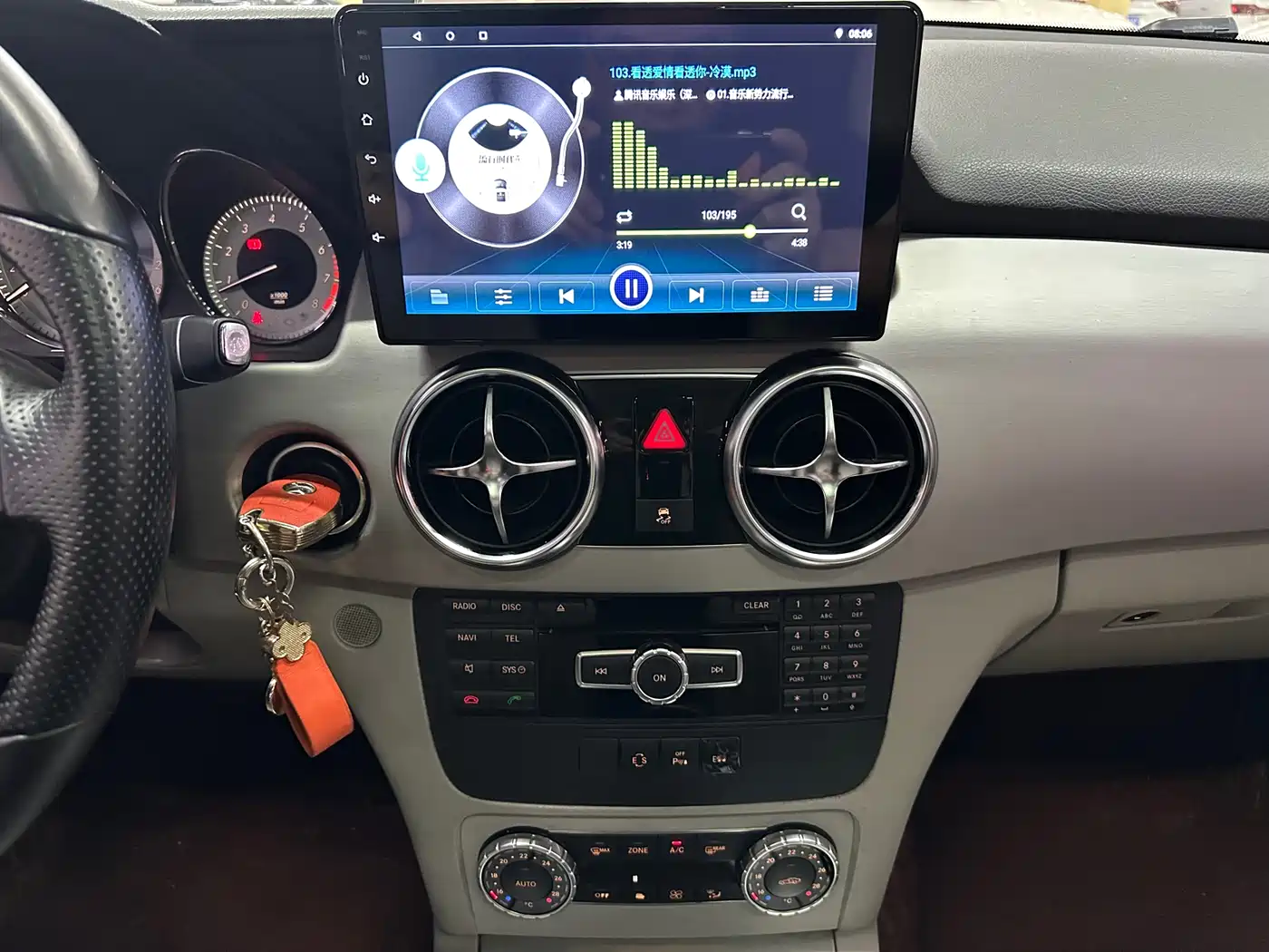Mercedes-Benz GLK-Class 2014 GLK 260 4MATIC Dynamic фото 11
