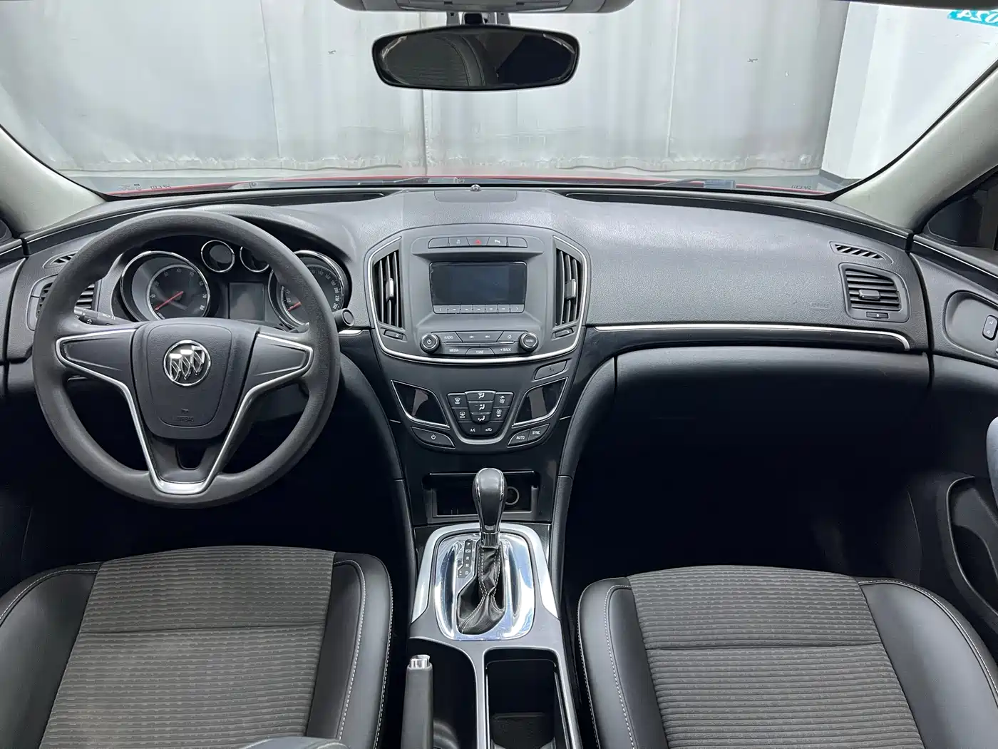 Buick Regal 2015 1.6T Leading Tech Edition фото 5