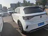 Photo 6 - Volkswagen T-ROC