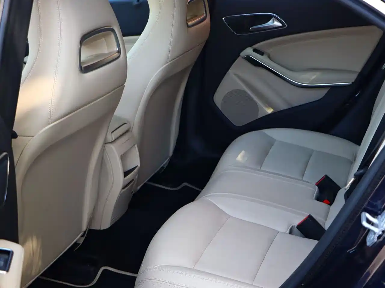 Mercedes-Benz CLA (Import) 2017 Facelift CLA 200 Style фото 11