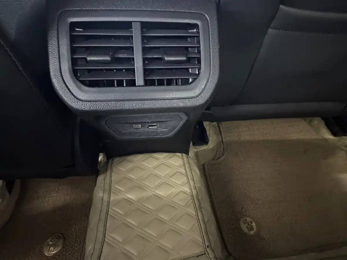 Volkswagen Lavida 2021 1.5L Auto Comfort Edition фото 17