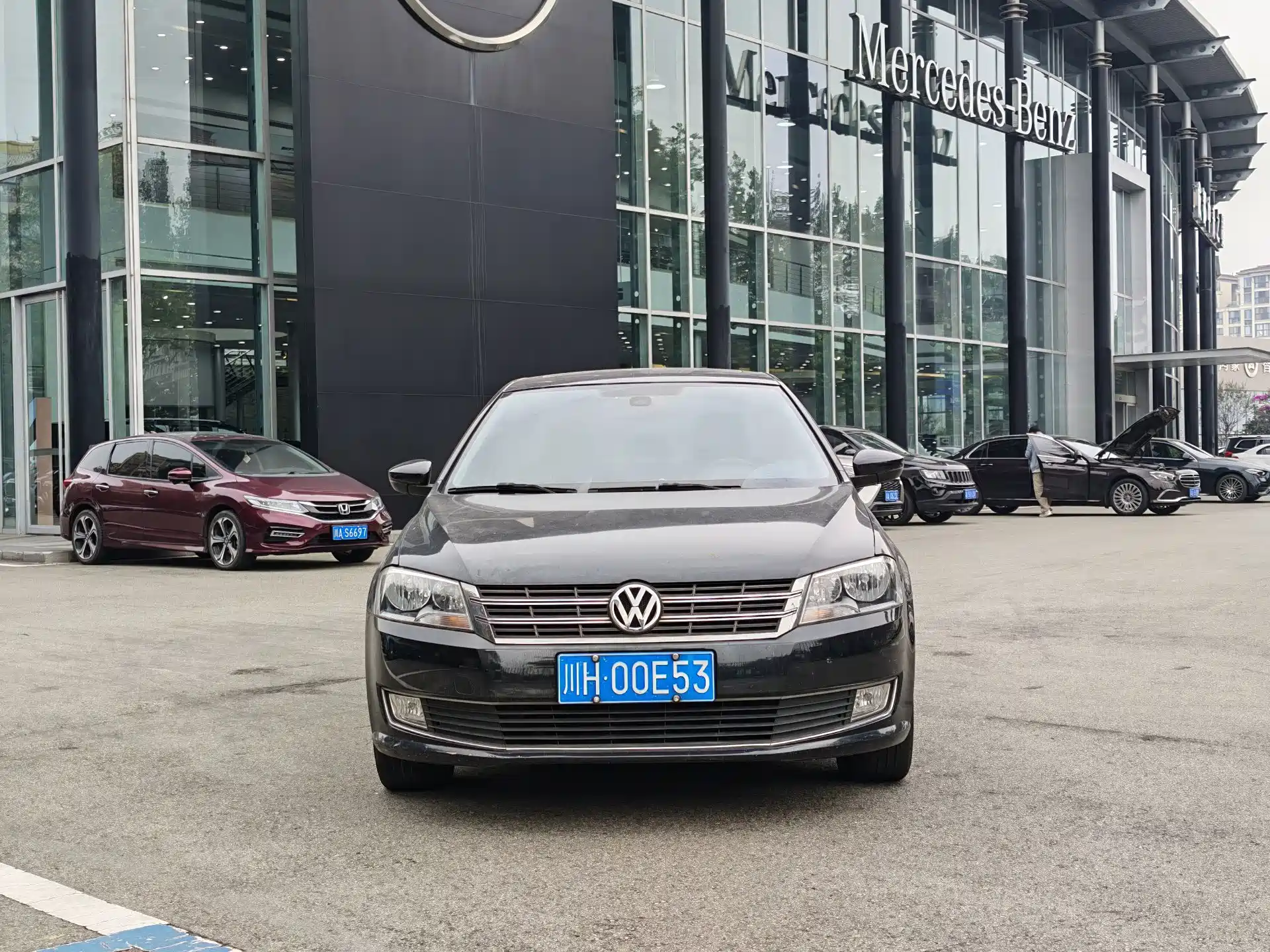 صورة 2 - Volkswagen Lavida