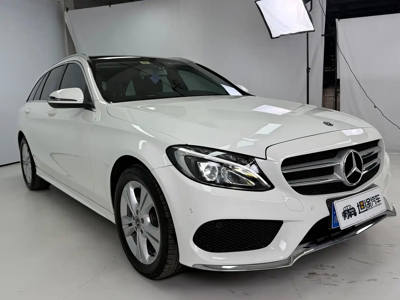 Mercedes-Benz C-Class (Import) 2018 C 180 Estate фото 3