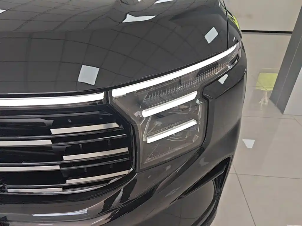 Фото 24 - Ford Edge