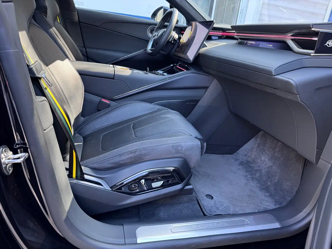 Lotus Lotus FOR ME 2026 2026 Base Model 5-Seater