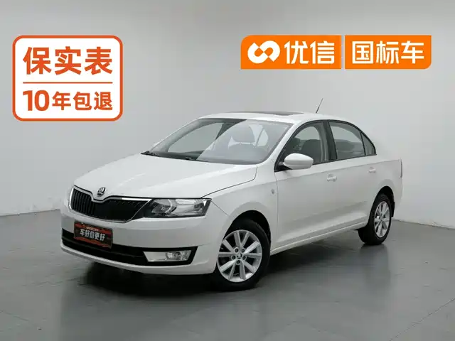 Škoda Rapid 2015 1.6L Manual Smart Selection — фото 1