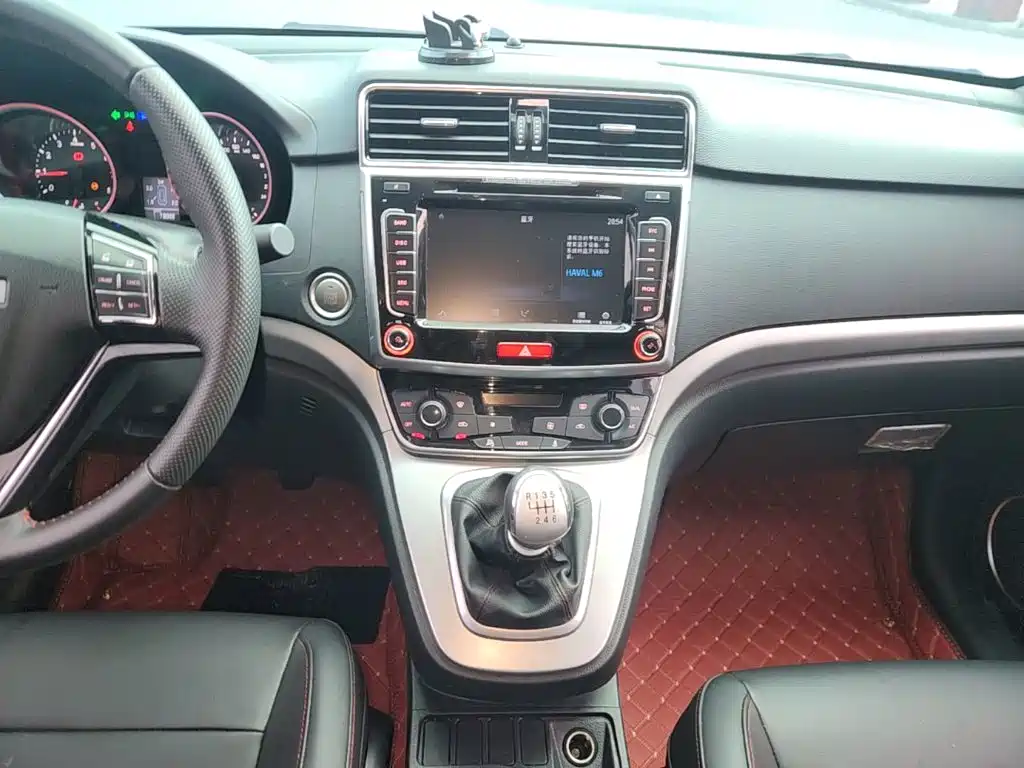 Фото 13 - Haval M6