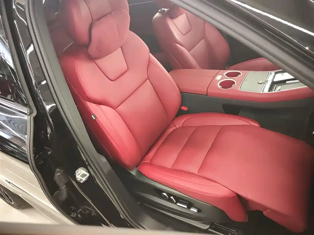 AITO Wenjie AITO M5 2025 Extended Range Ultra AWD фото 25