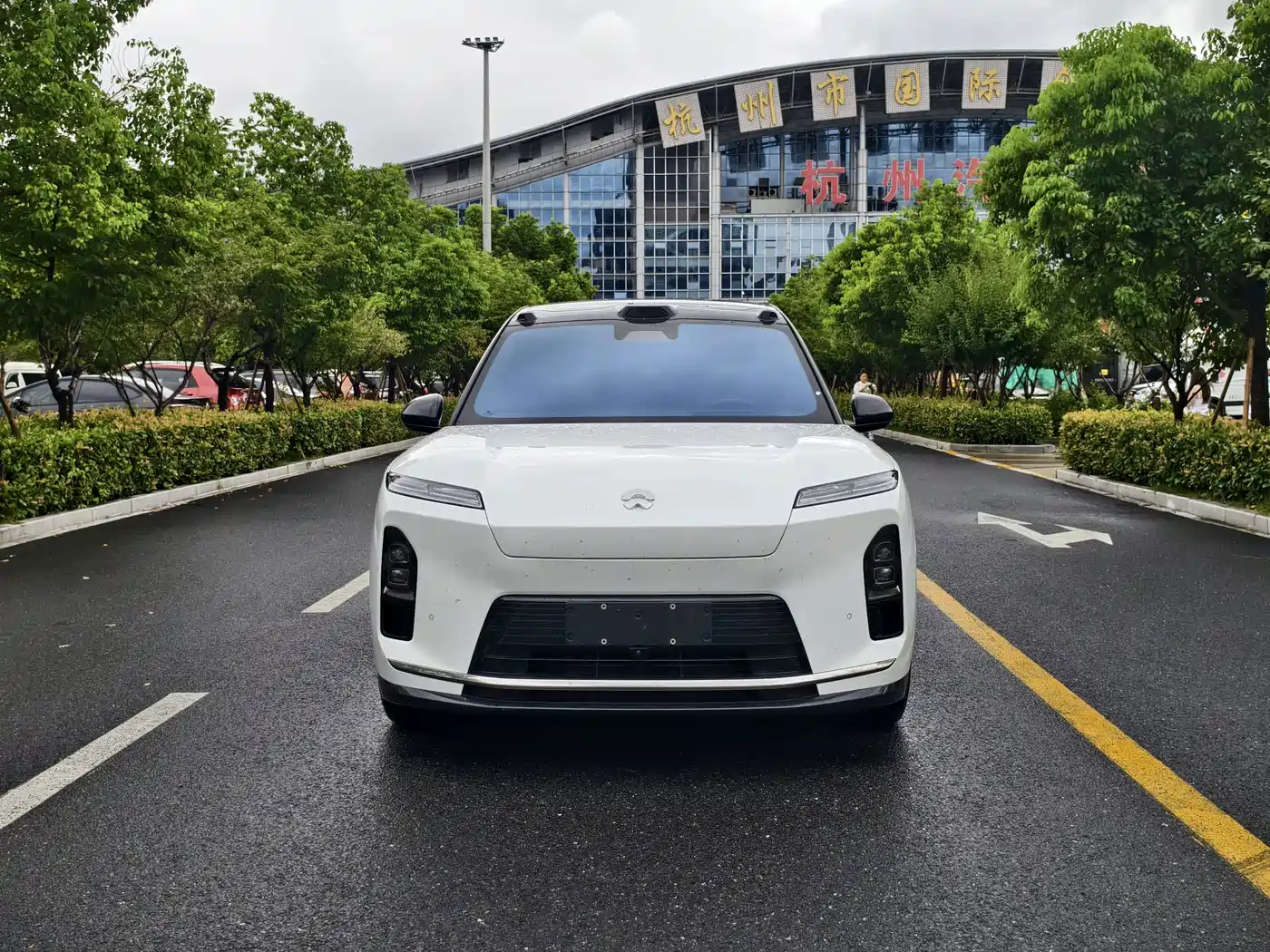 2026 NIO ES8