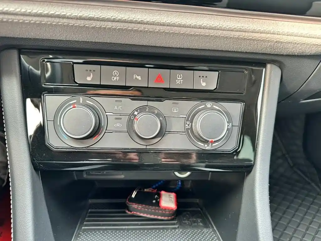 Фото 15 - Jetta VS7