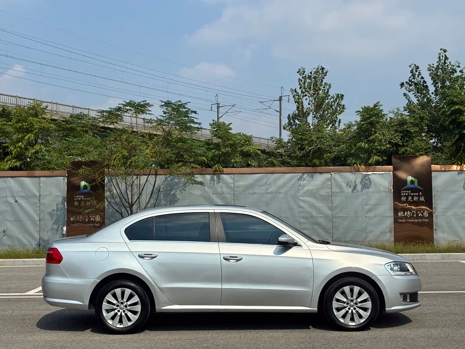 صورة 4 - Volkswagen Lavida