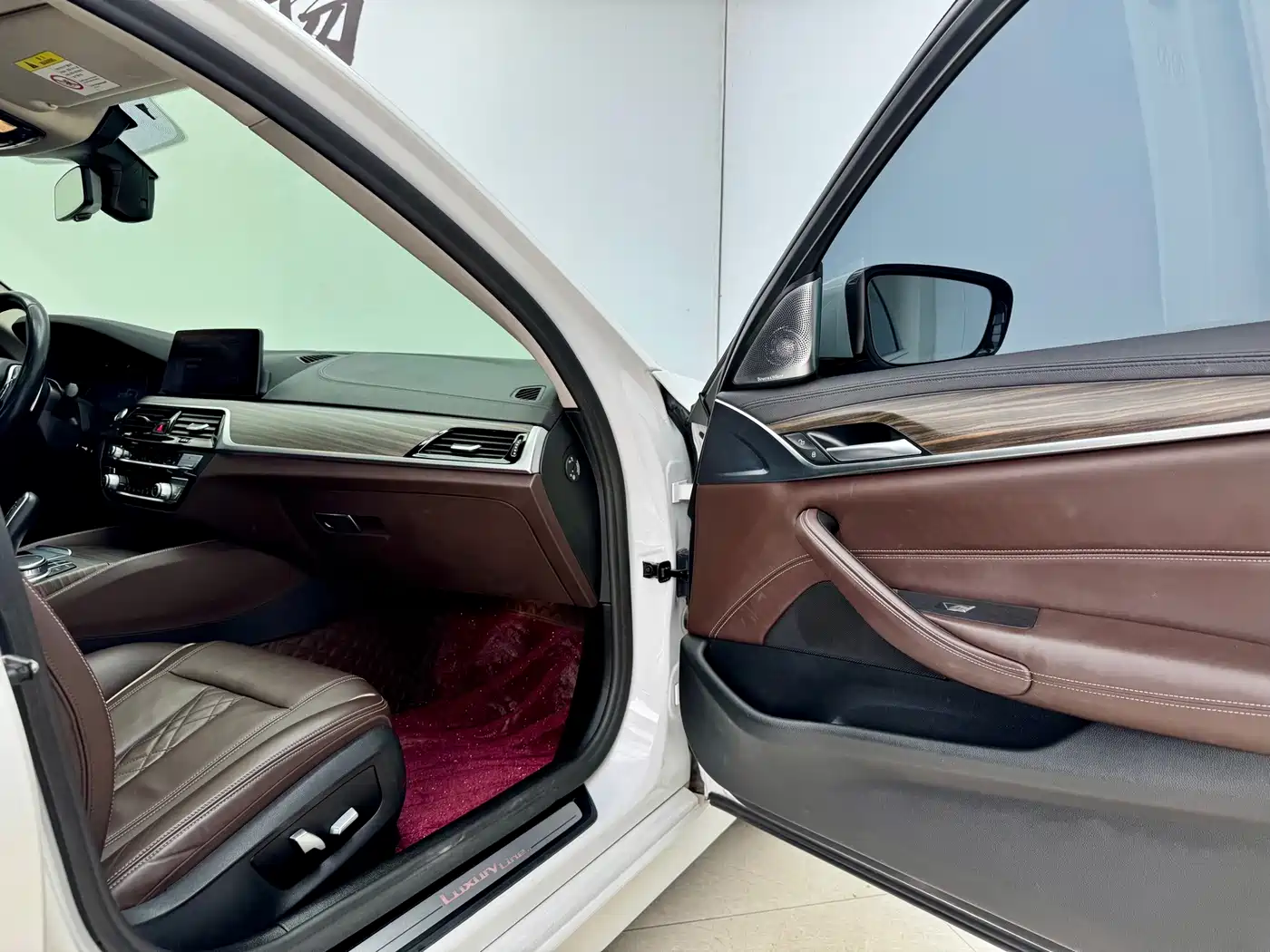Фото 14 - BMW 5 Series