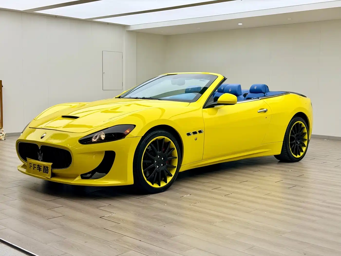 Maserati GranCabrio 2012 4.7L Sport