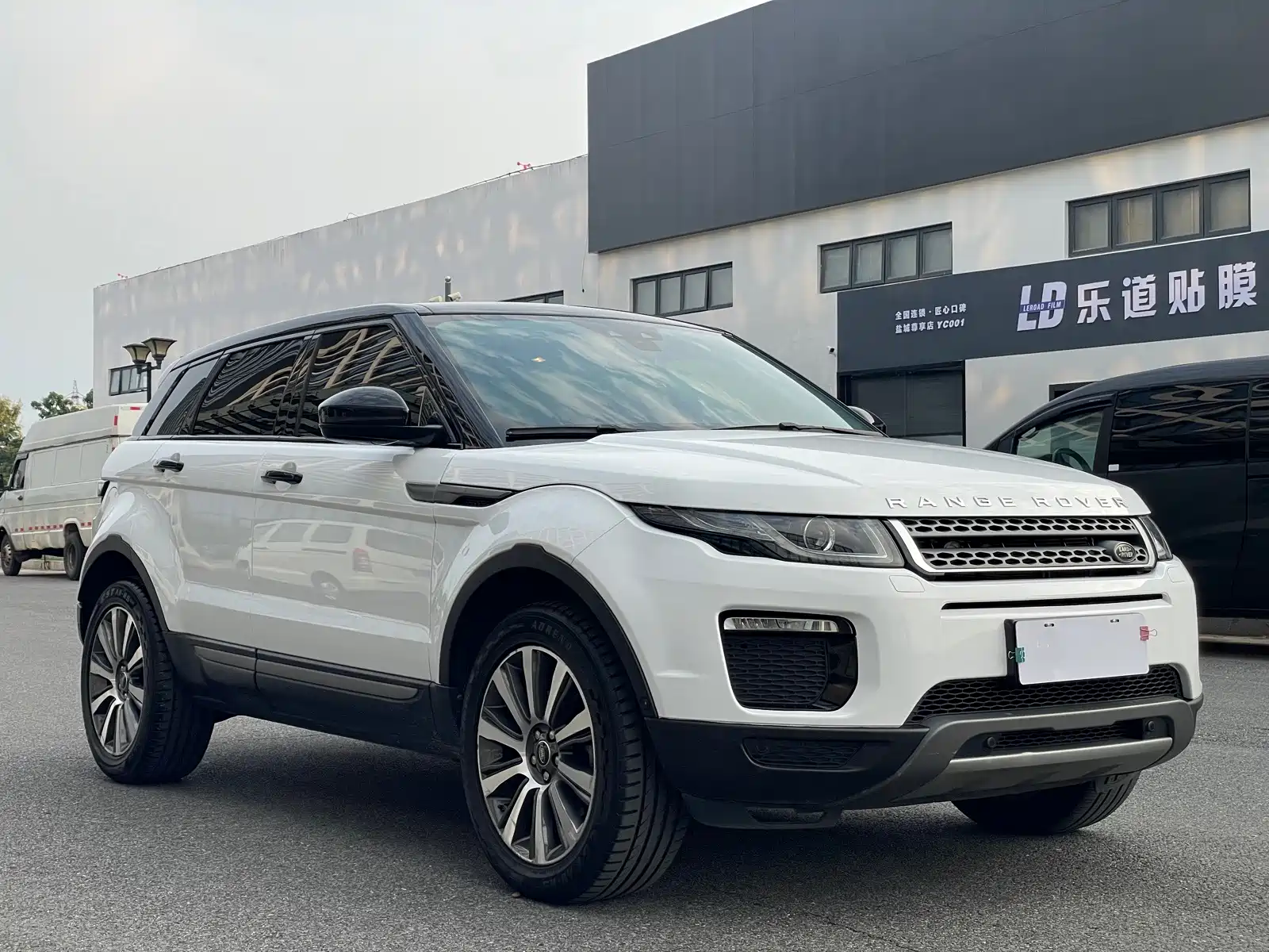 Фото 3 - Land Rover Range Rover Evoque