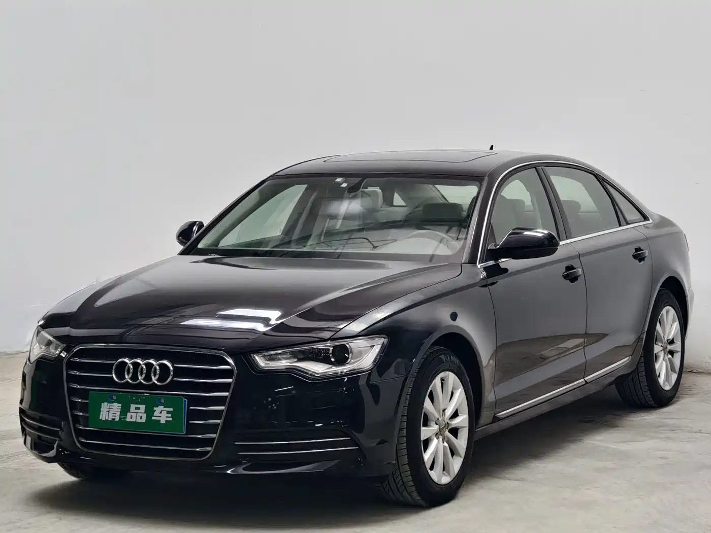 Фото 1 - Audi A6L