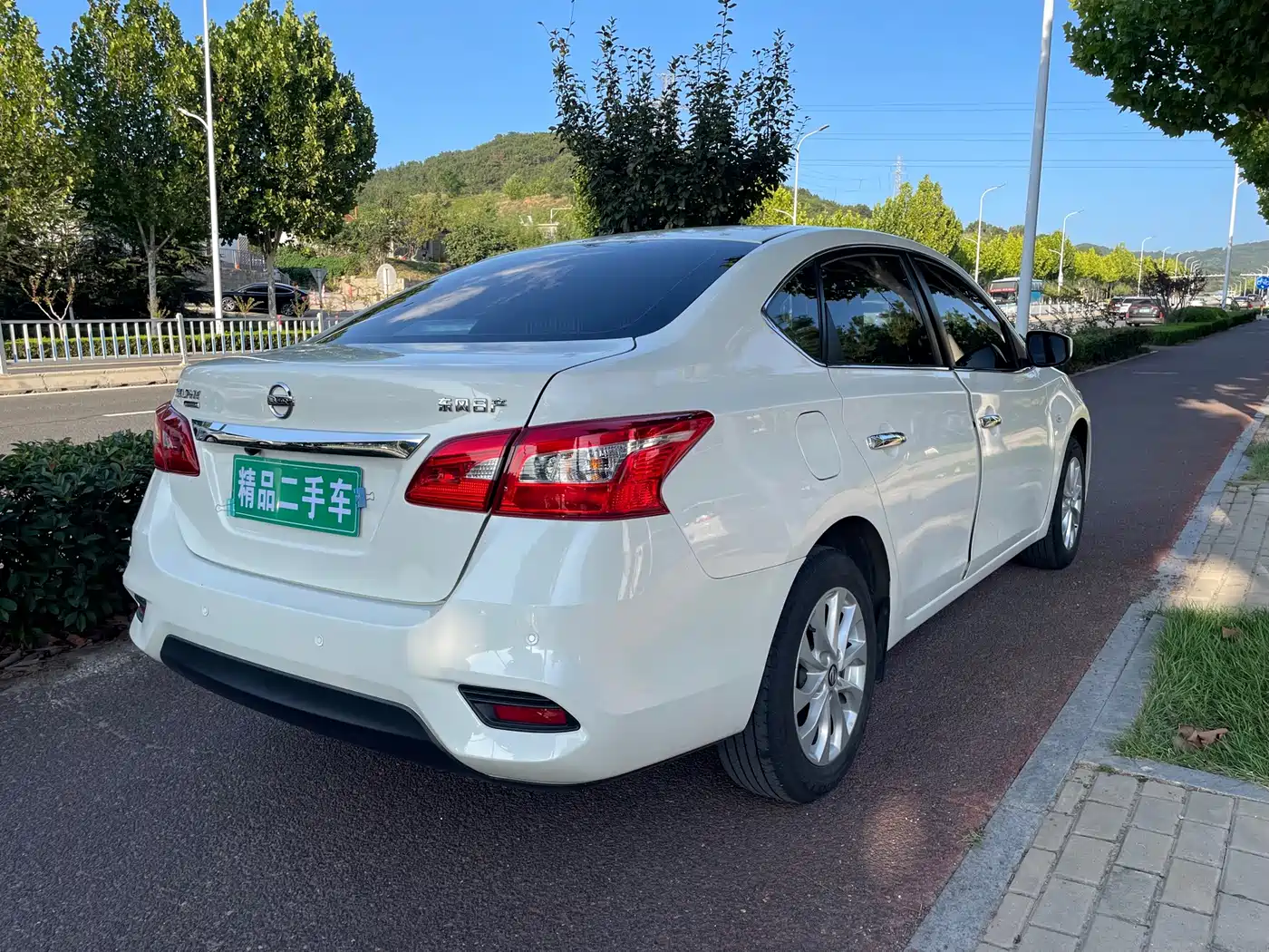 Nissan SYLPHY, миниатюра 4