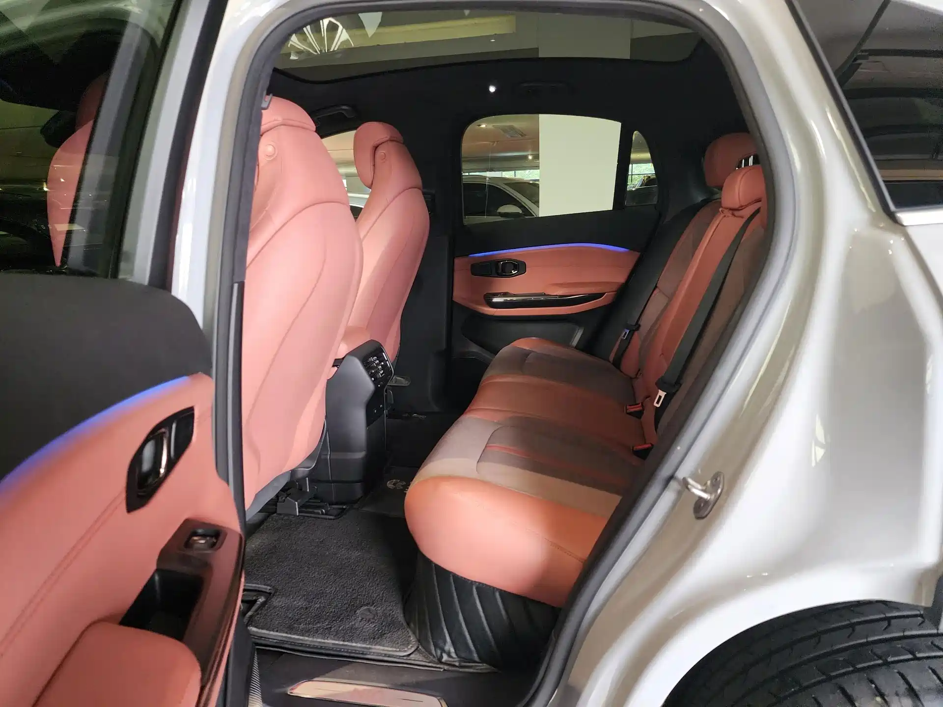 Фото 6 - NIO EC6