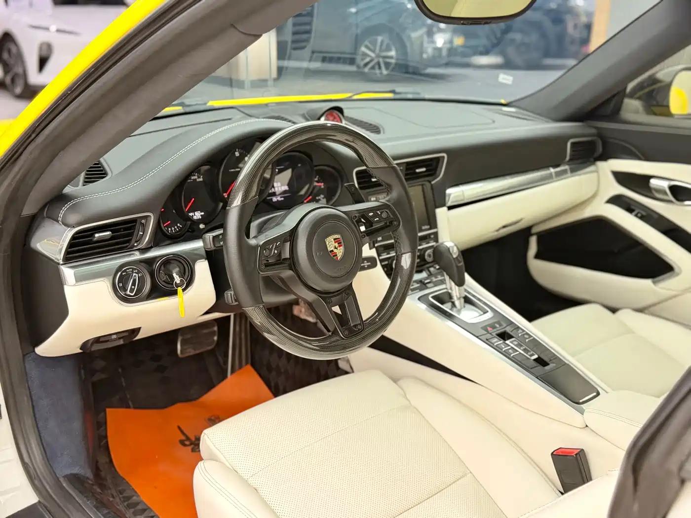 Porsche 911 2015 Carrera 3.4L Style Edition фото 13