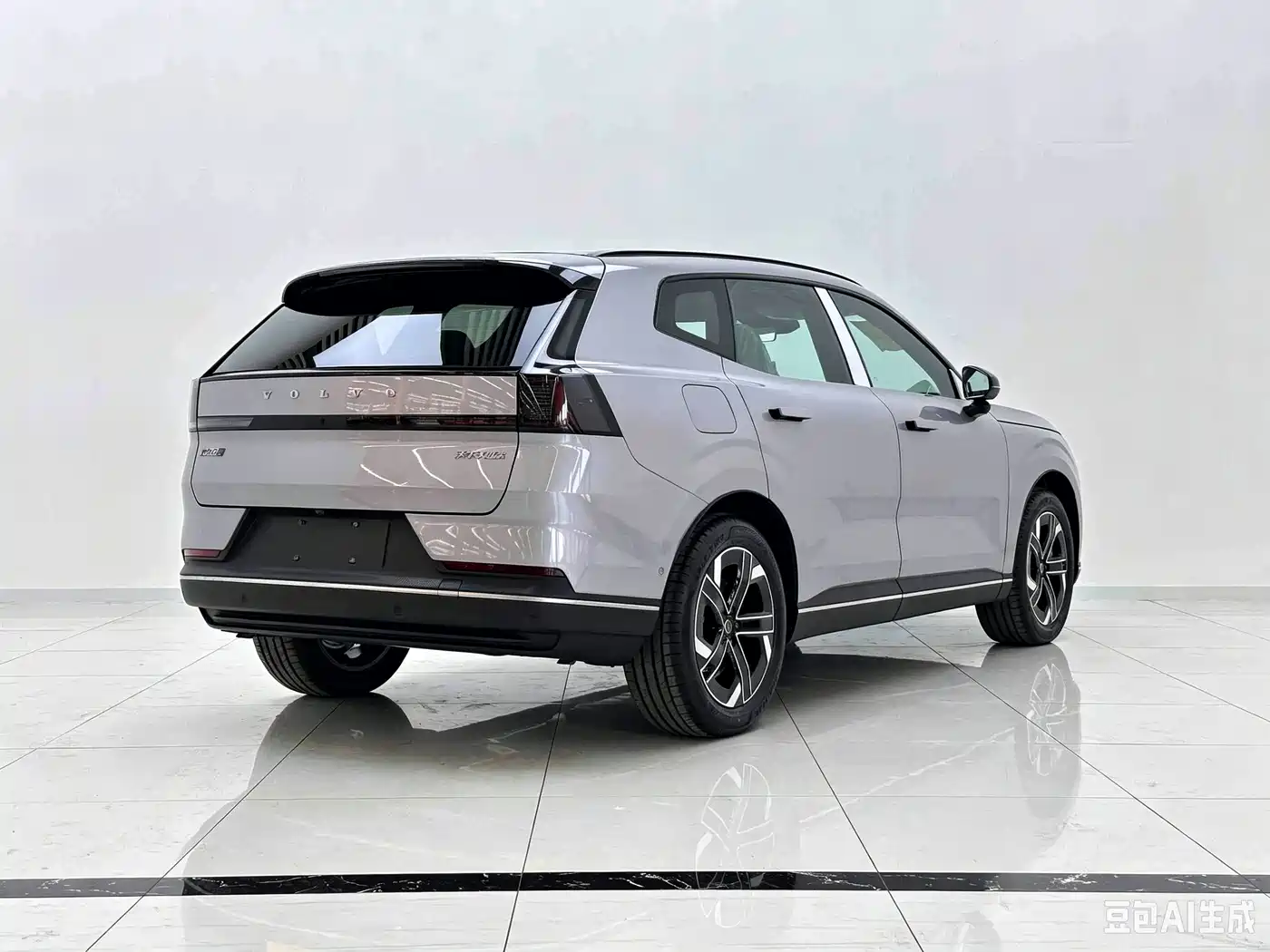 2026 Volvo XC70 Plug-in Hybrid