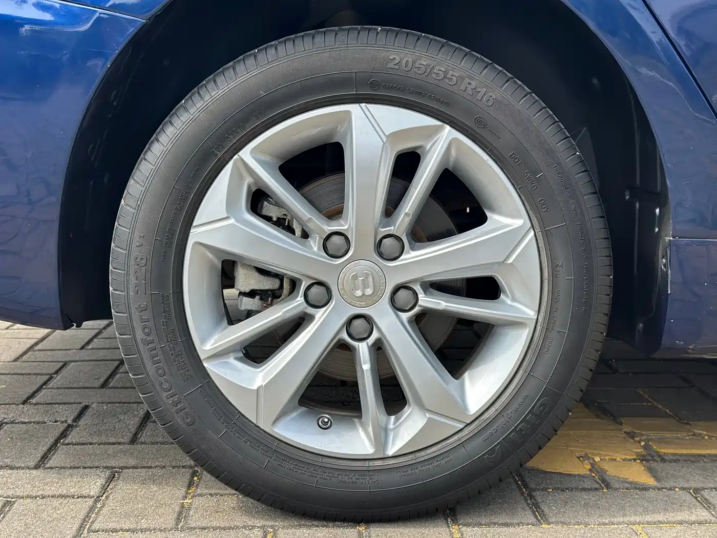 GEELY AUTOMOBILE EMGRAND GL