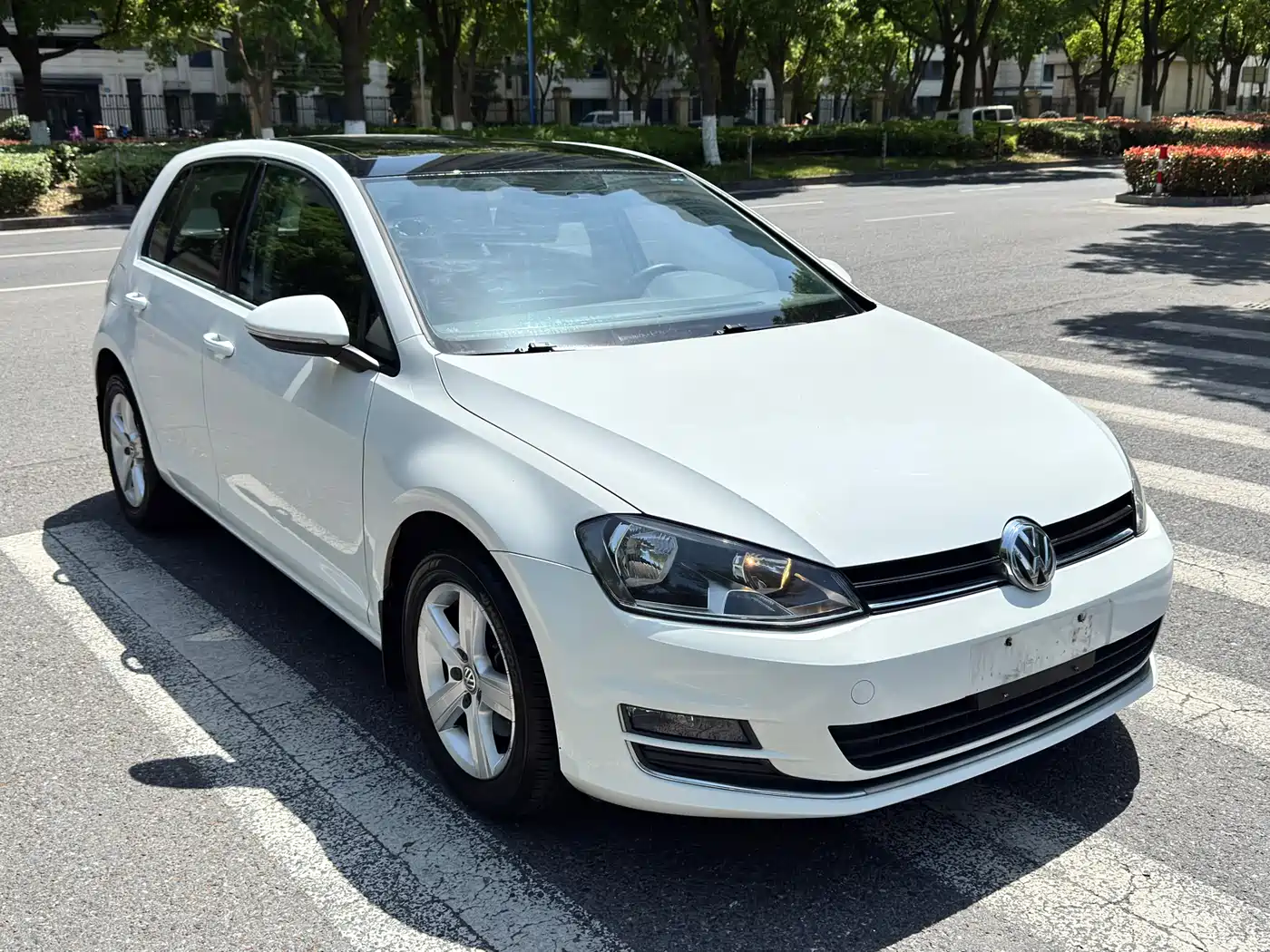 Volkswagen Golf 2016 230TSI Automatic Comfort фото 3