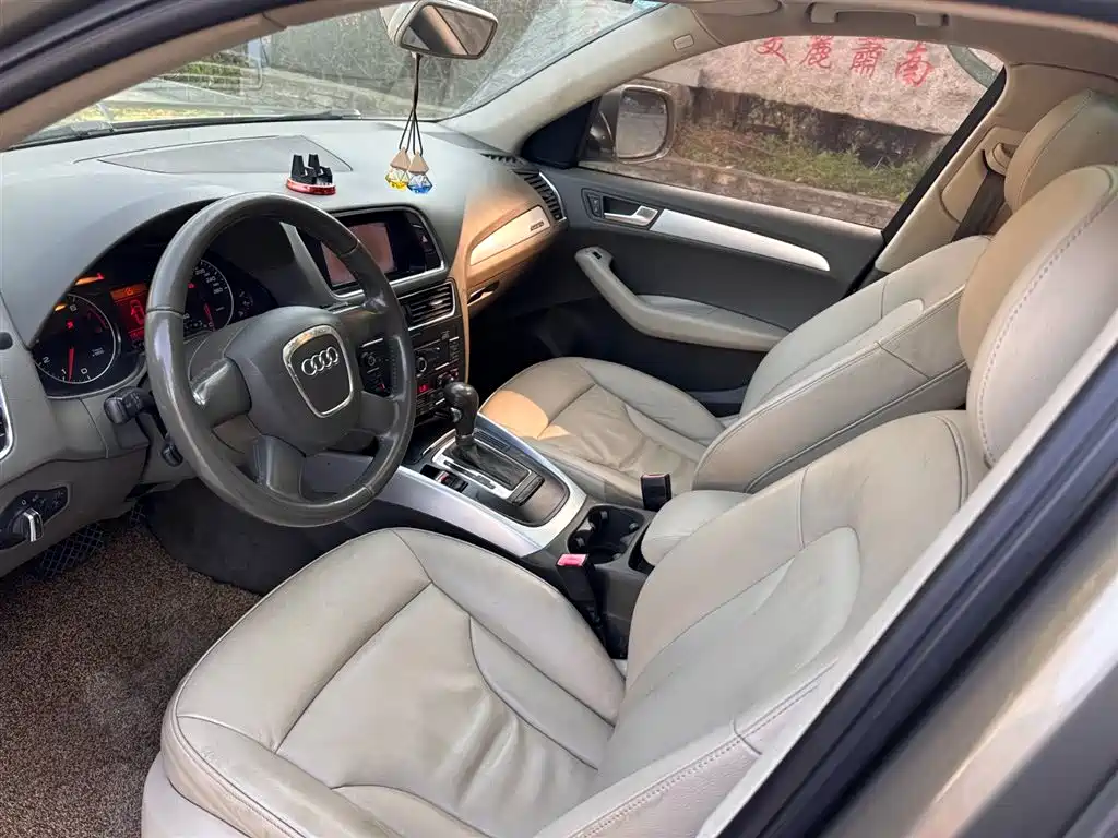 Audi Q5 2011 2.0TFSI Progressive фото 5