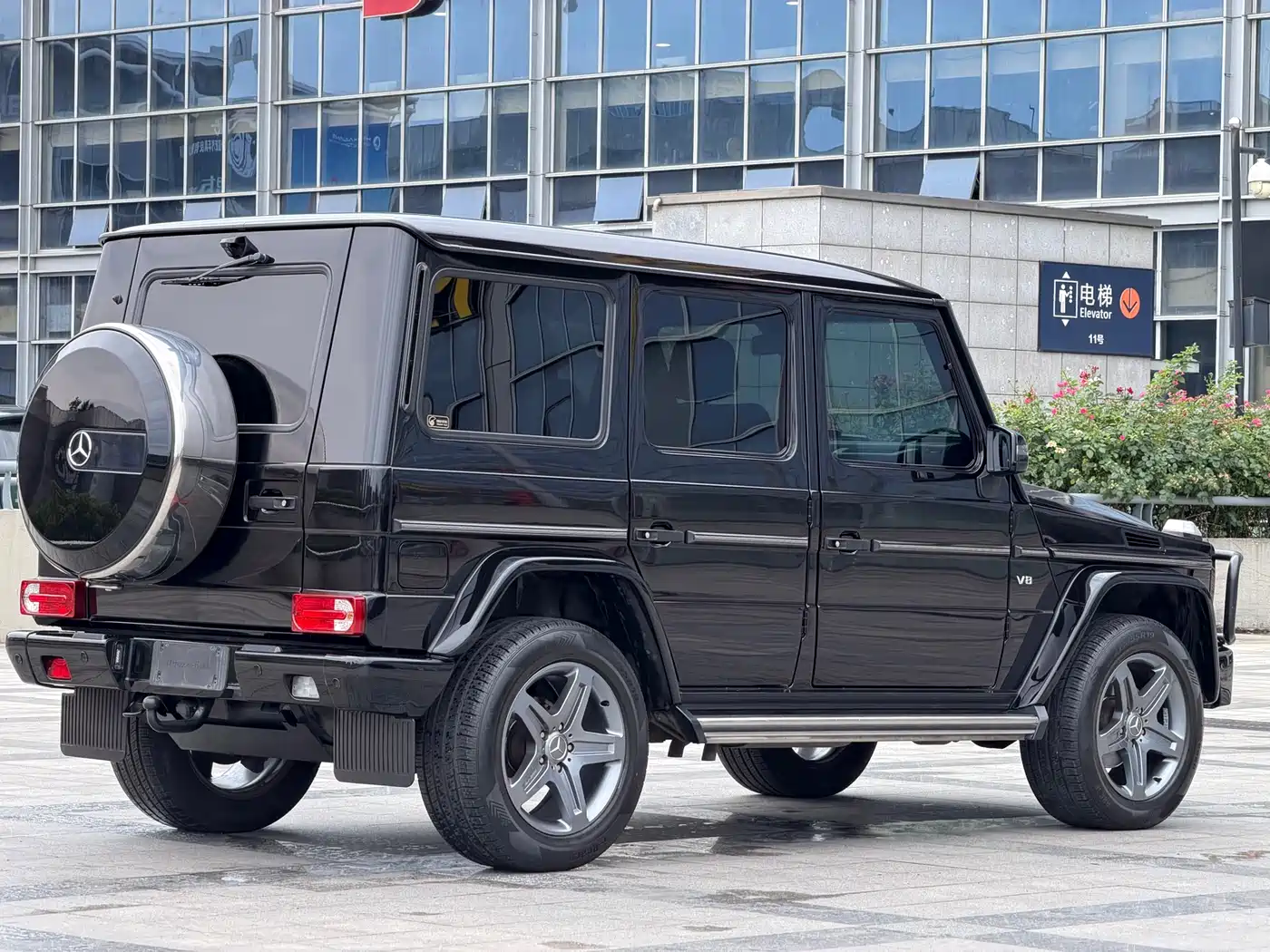 Mercedes-Benz G-Class 2018 G 500 designo Masterpiece Collector's Edition фото 4