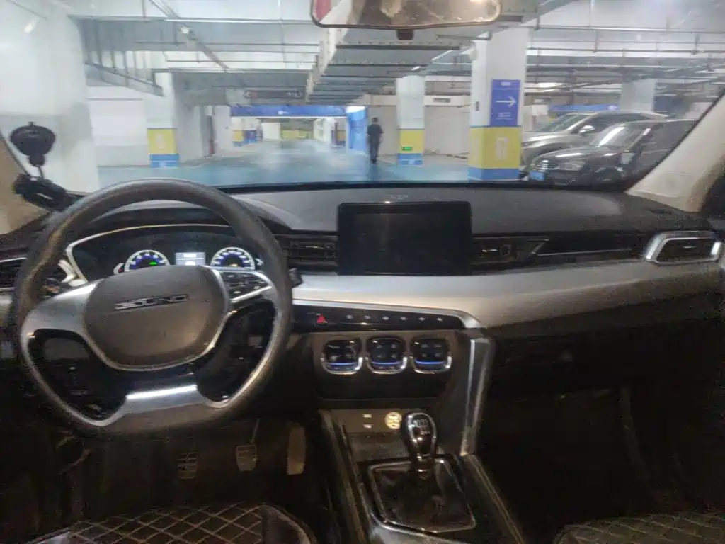 BAIC Beijing X3 2021 2019 1.5T Manual Glory Edition