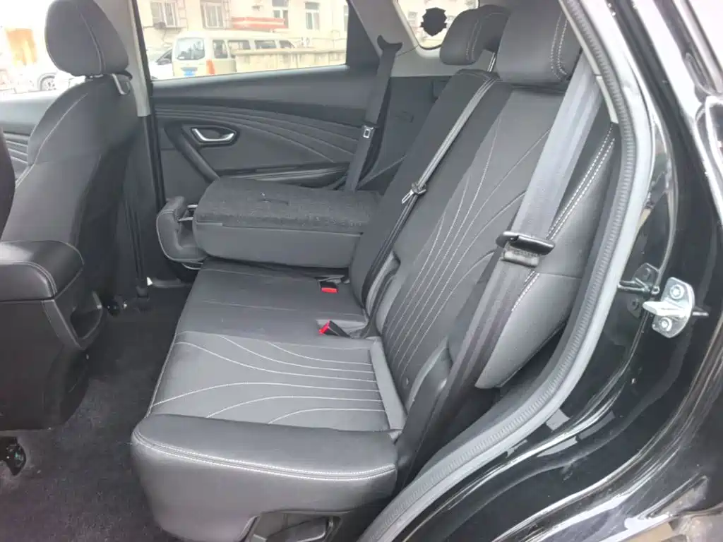Jetour X70M 2022 2022 1.5T Manual Avant-garde Partner 5-seater