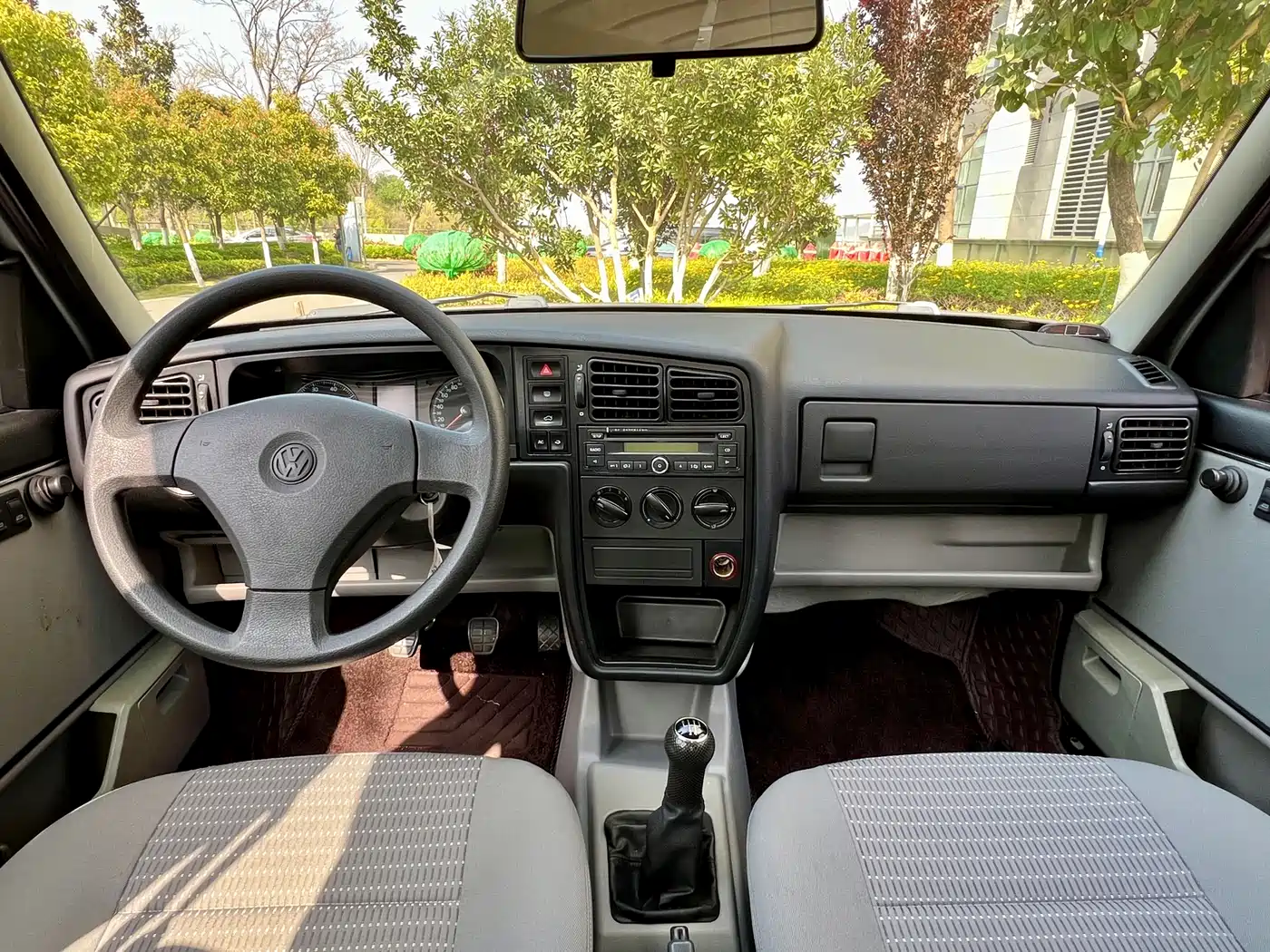 Volkswagen Jetta 2012 1.6L Collector's Edition фото 15