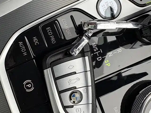 BMW X6 2023 xDrive30i M Sport Package фото 12