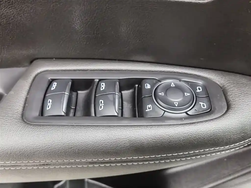 Cadillac XT6 2021 2.0T 6-seater 4WD Luxury фото 9