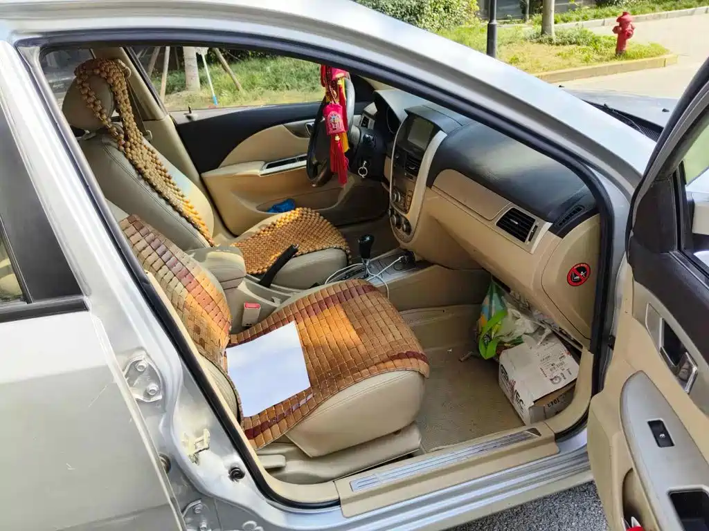 Buick Excelle 2012 2011 1.6LX-AT