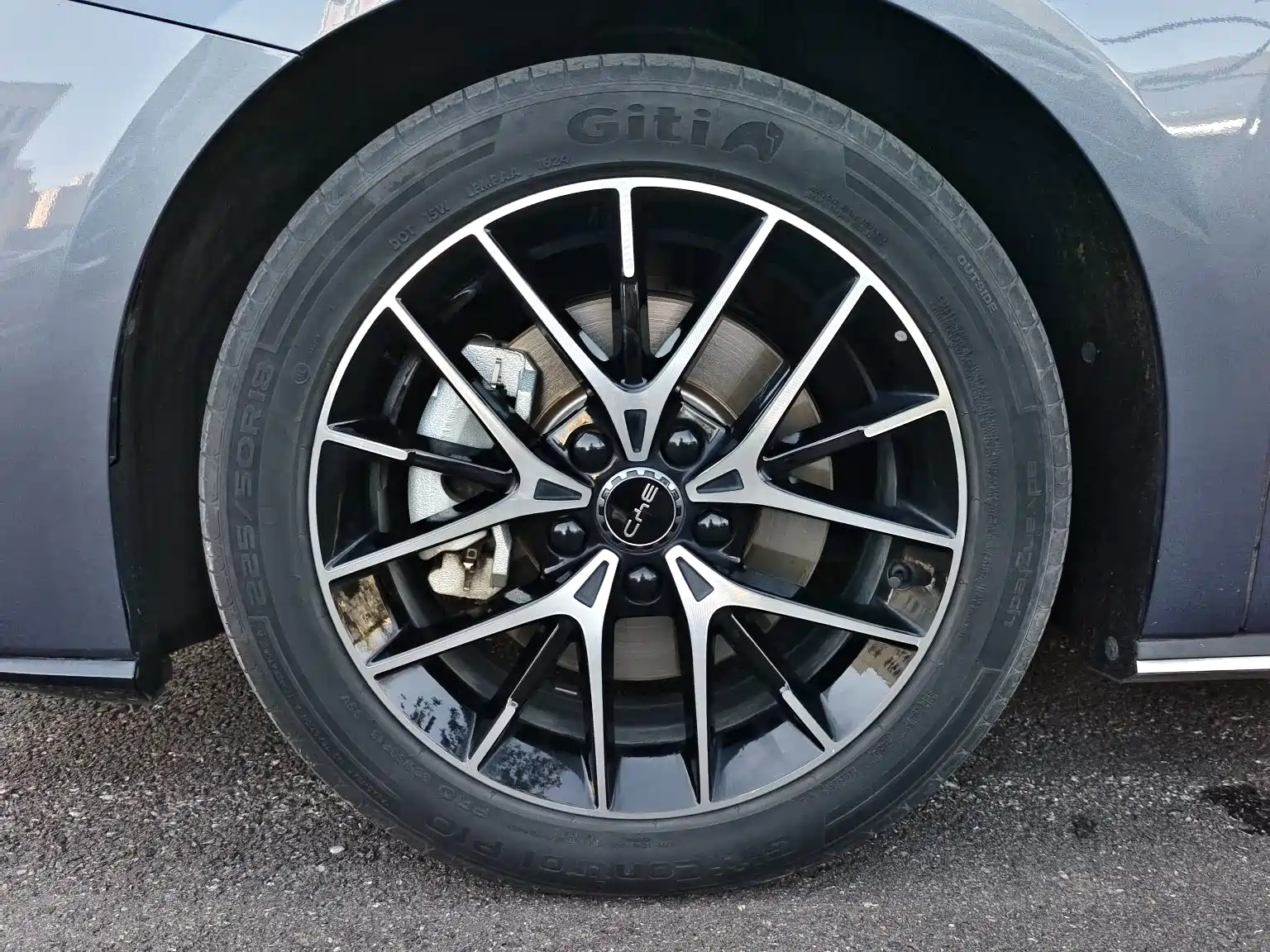 Фото 3 - BYD Seal