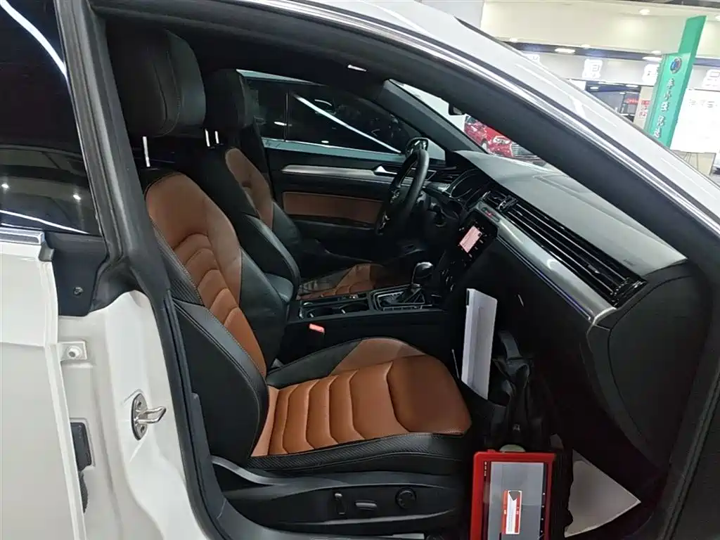 Volkswagen FAW-Volkswagen CC 2019 330TSI Charm Edition China VI фото 25