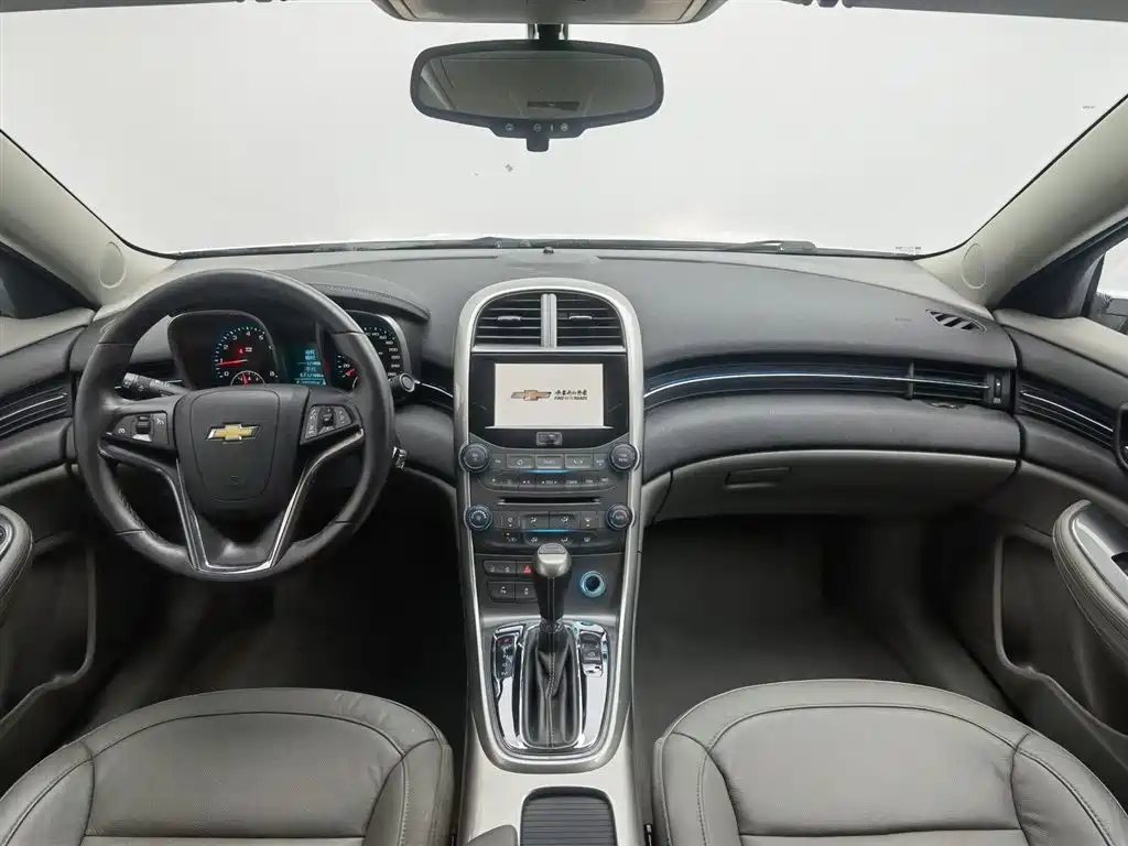 Chevrolet Malibu 2014 2.0L Automatic Luxury фото 5