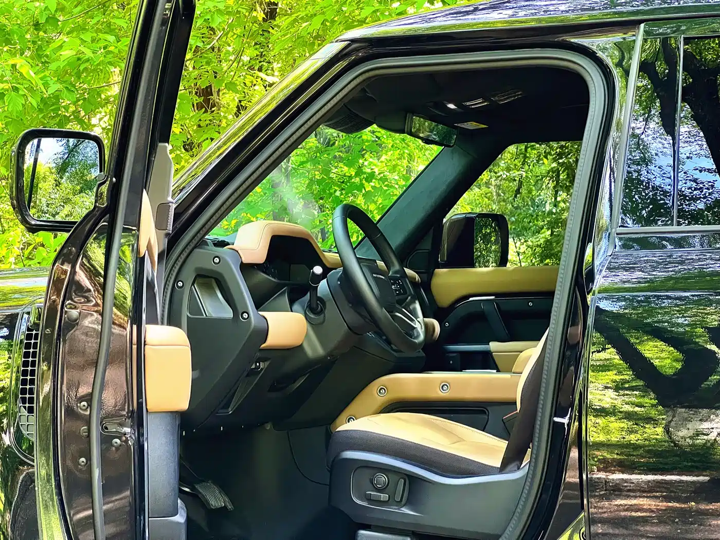 Land Rover Defender 2025 110 3.0T P400 -Dynamic HSE фото 21